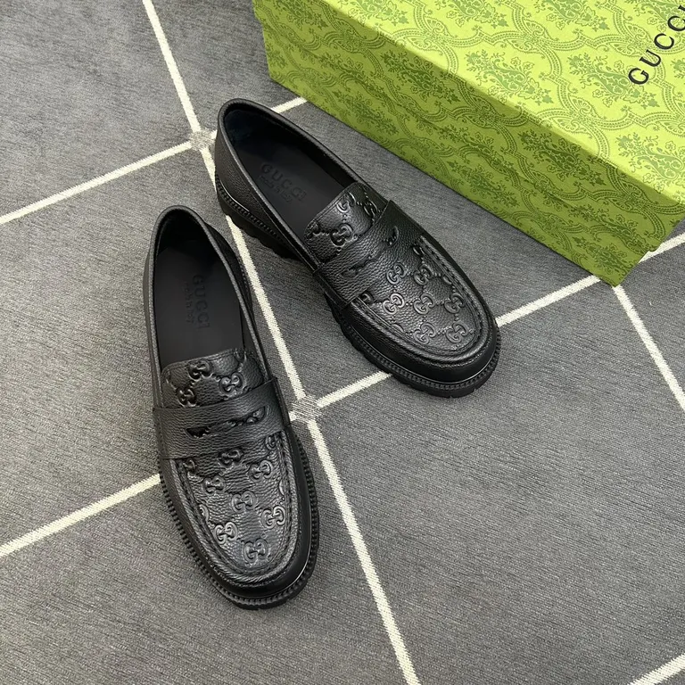 Gucci Shoe 